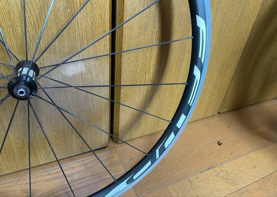 3xrffwd f3a チューブレスレディ クリンチャーホイール