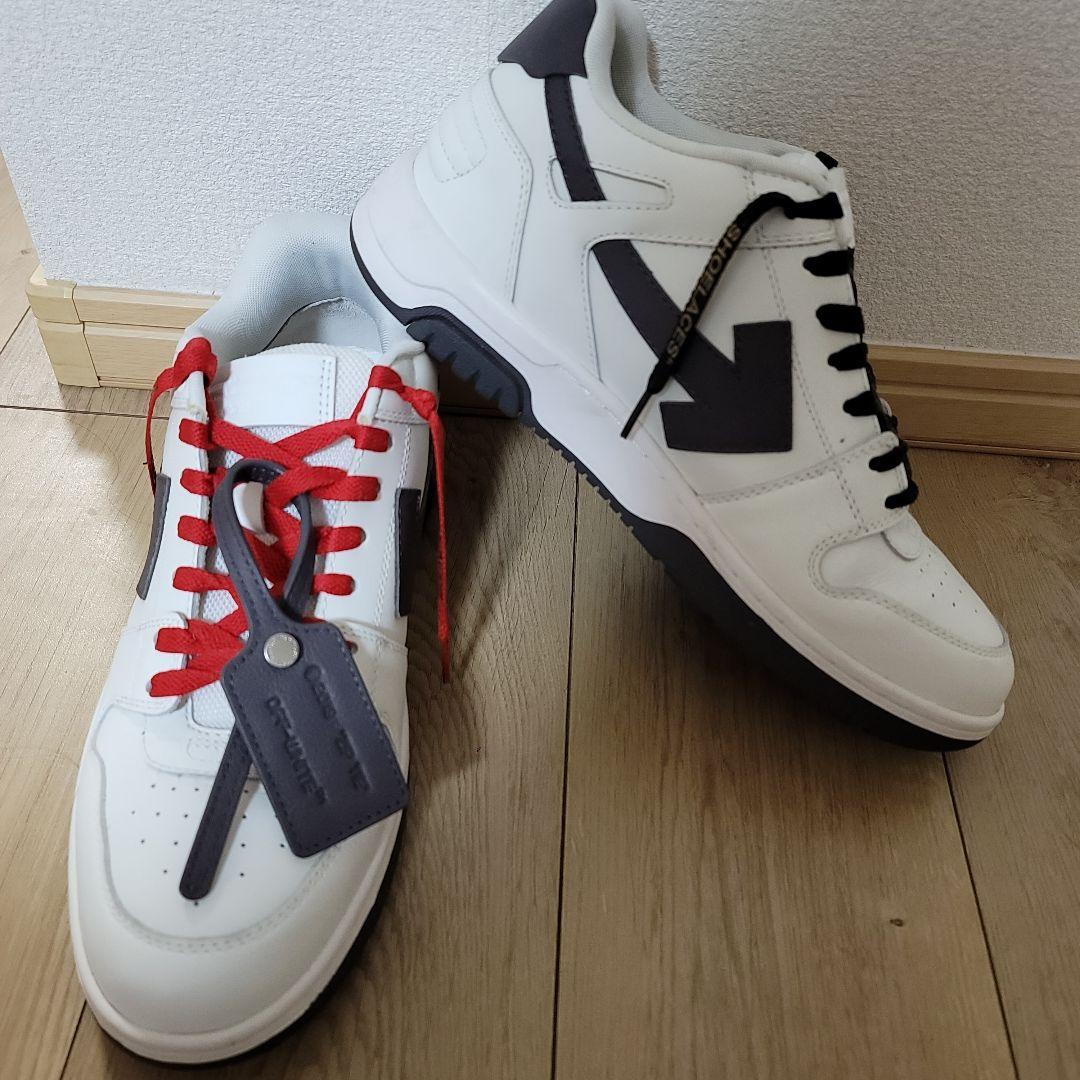 Off-White　スニーカー