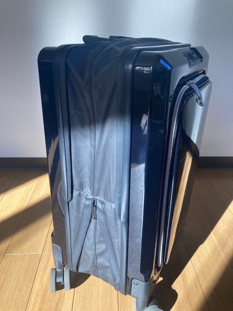 正規品　レジェンドウォーカー スーツケース 最大35L 機内持ち込み　ブラック
