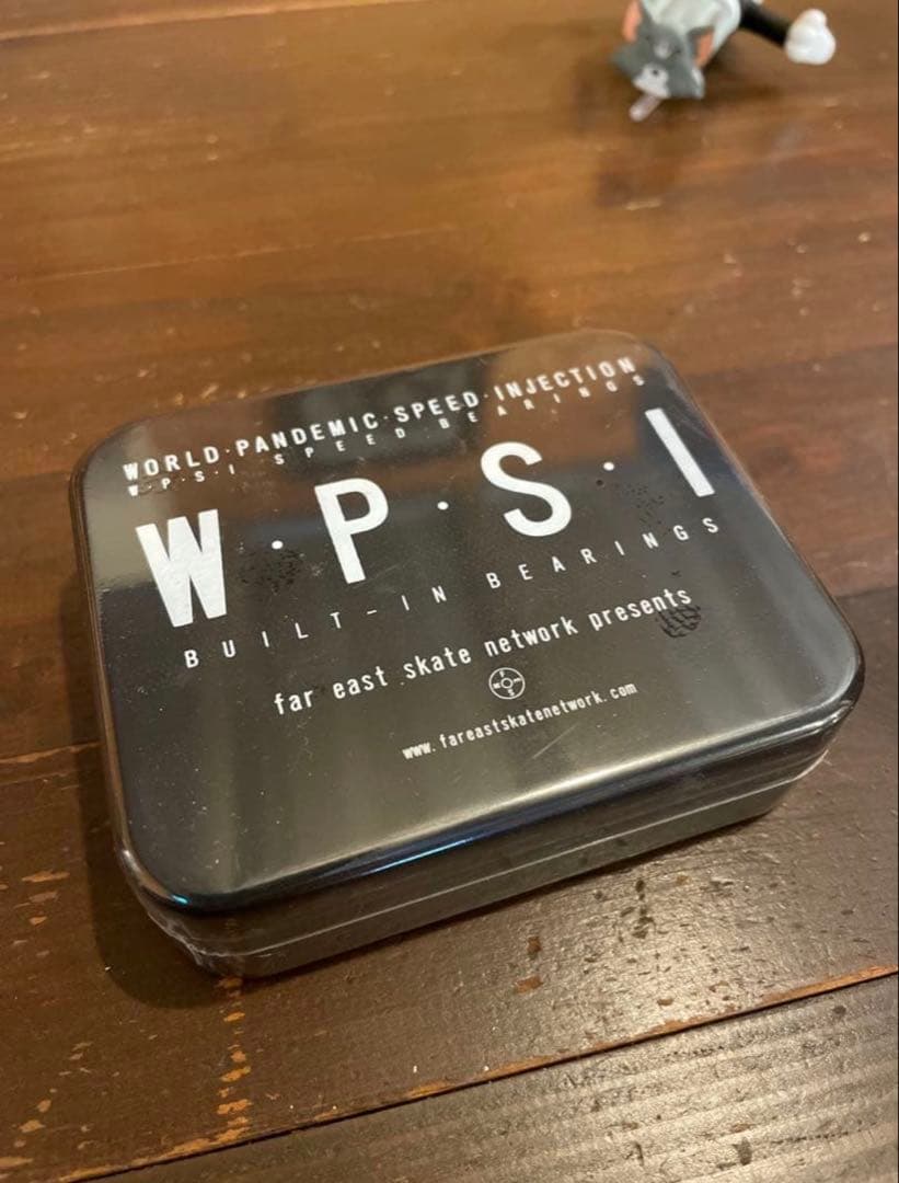 スケートボード FESN W.P.S.I BUILT IN SPEED BEARINGS