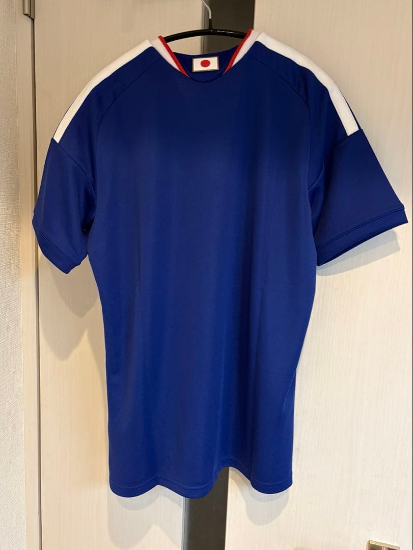 【本日限定値下げ】サッカー日本代表ユニフォーム レプリカ Lサイズ 試着のみ新品