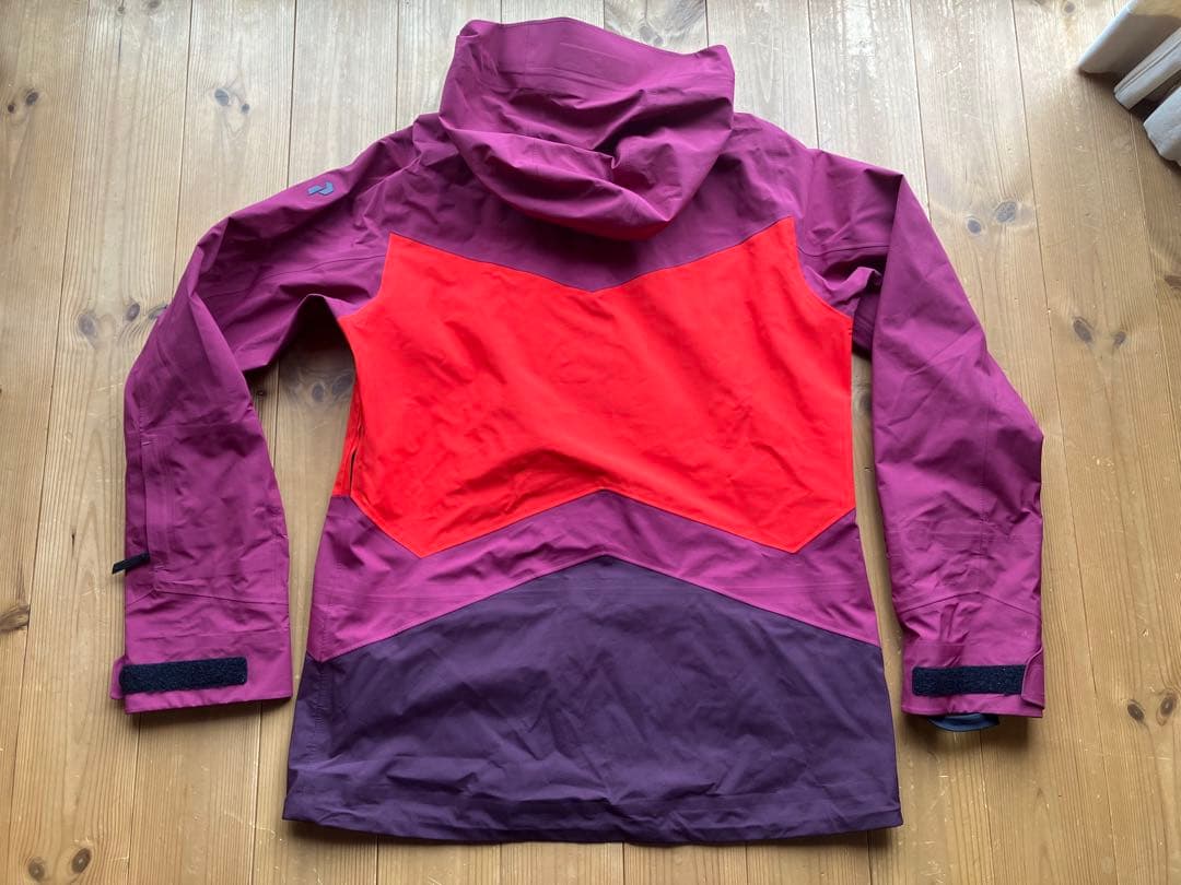 ピークパフォーマンス グラビティ Mサイズ ゴアテックス