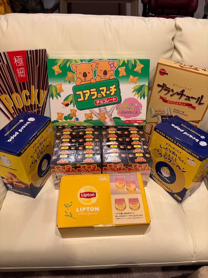 ⭐︎チョコあーんぱん20箱！ビアードパパ2箱ポッキーブランチュールコアラのマーチ☆