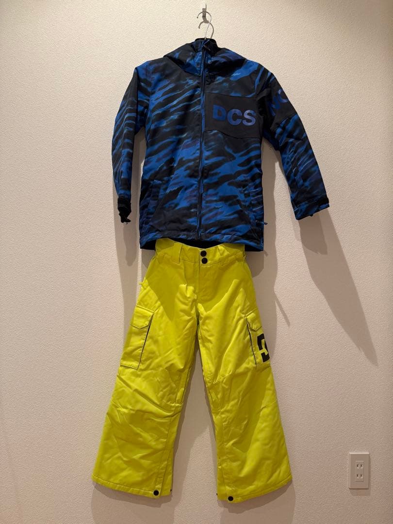 スノーボードウェア DC 青と黄色迷彩　140cm