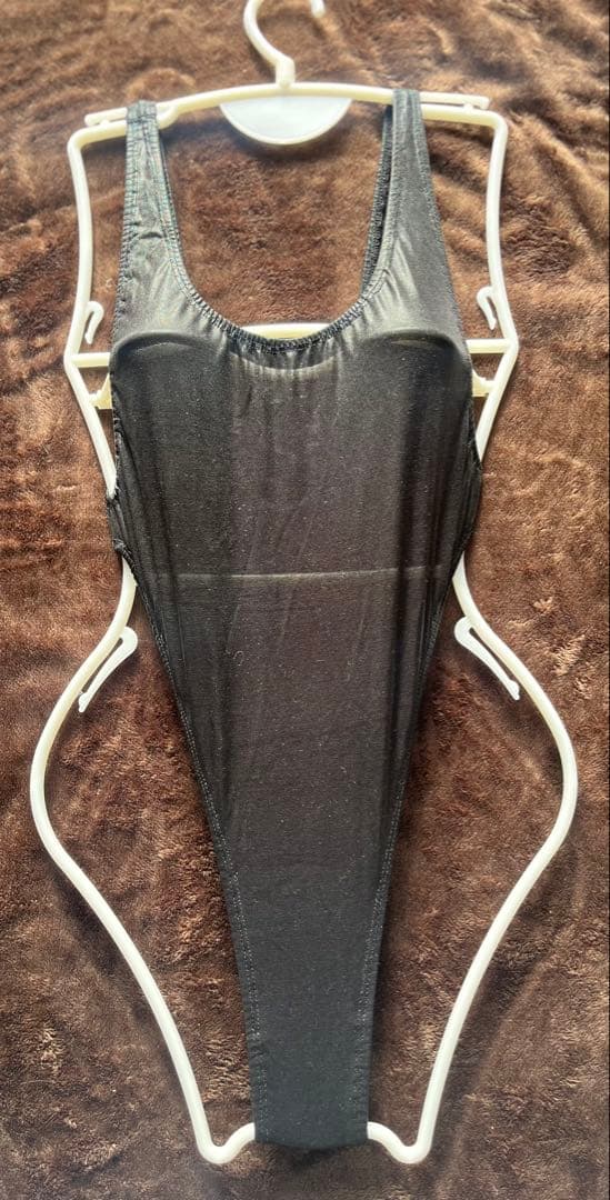 ブラック光沢あり　ストレッチ ハイレグレオタード