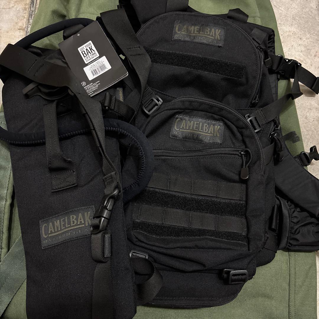 米軍放出品 CAMELBAK製 キャメルバック 黒 ハイドレーション USN