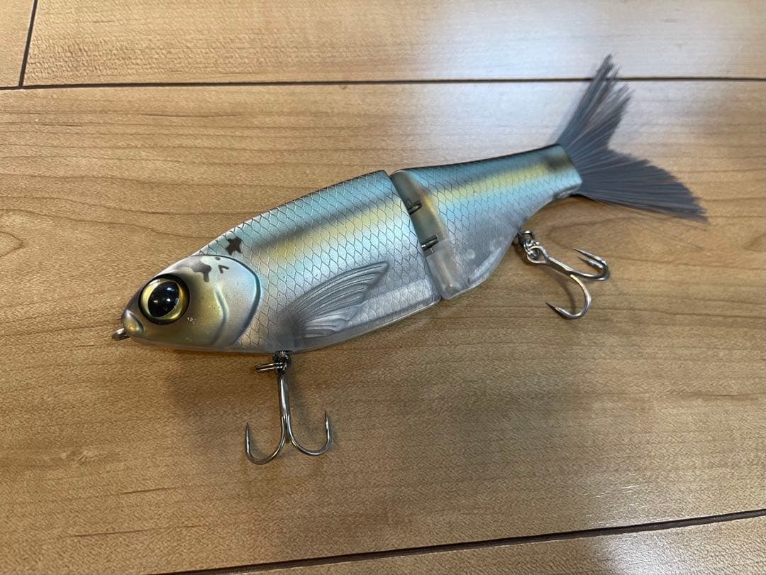 ルアー・フライ spro kgb chad shad 180