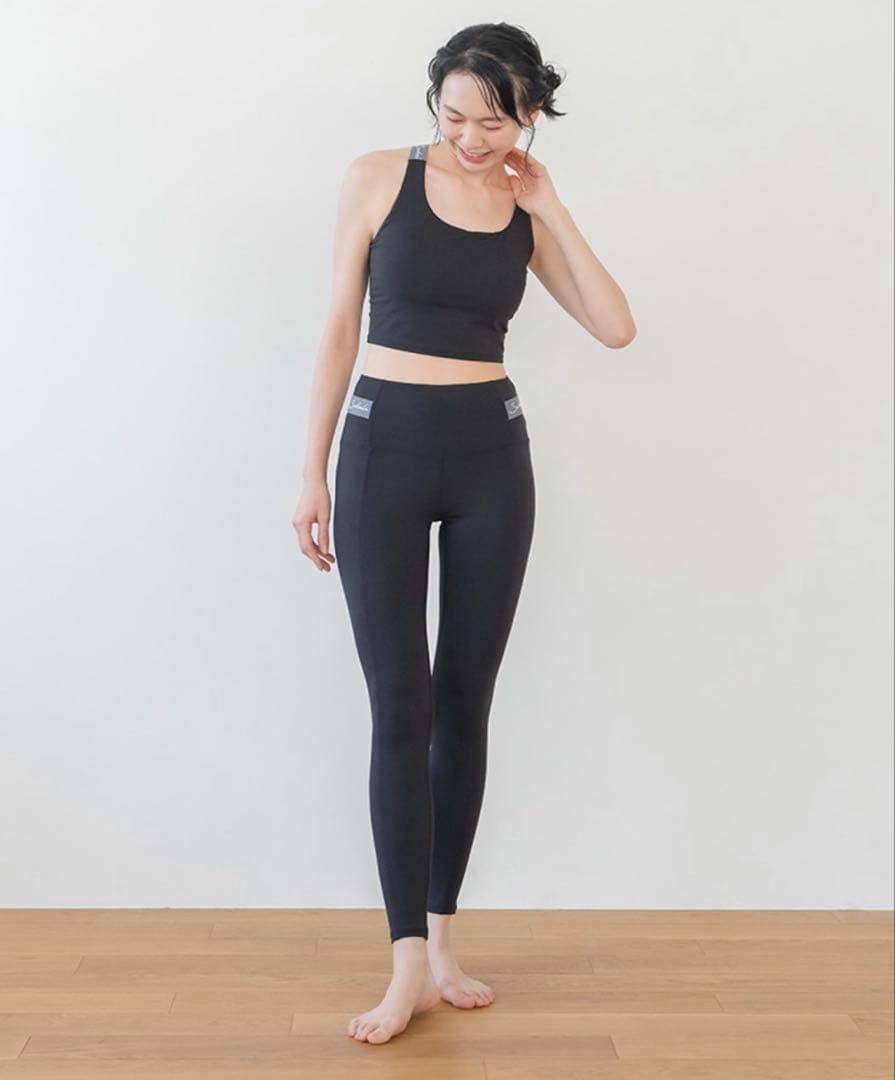 新品未開封⭐︎スカーラ 【SUKALA】サイドロゴデザインレギンス M/ブラック