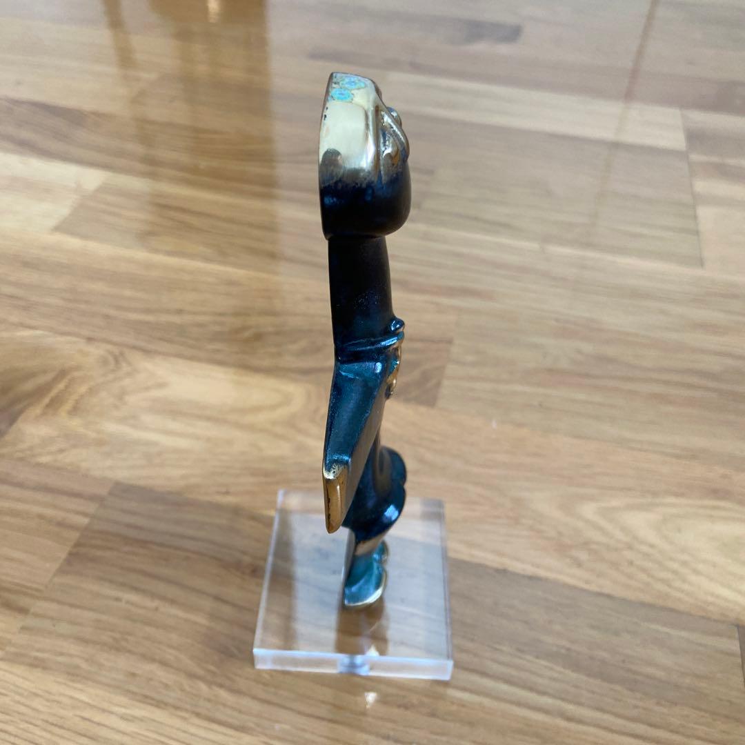 クルシフォーマーフィギュア（cruciform figurine）