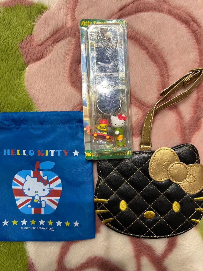 ハローキティ　トゥイーティー　キーホルダーセット