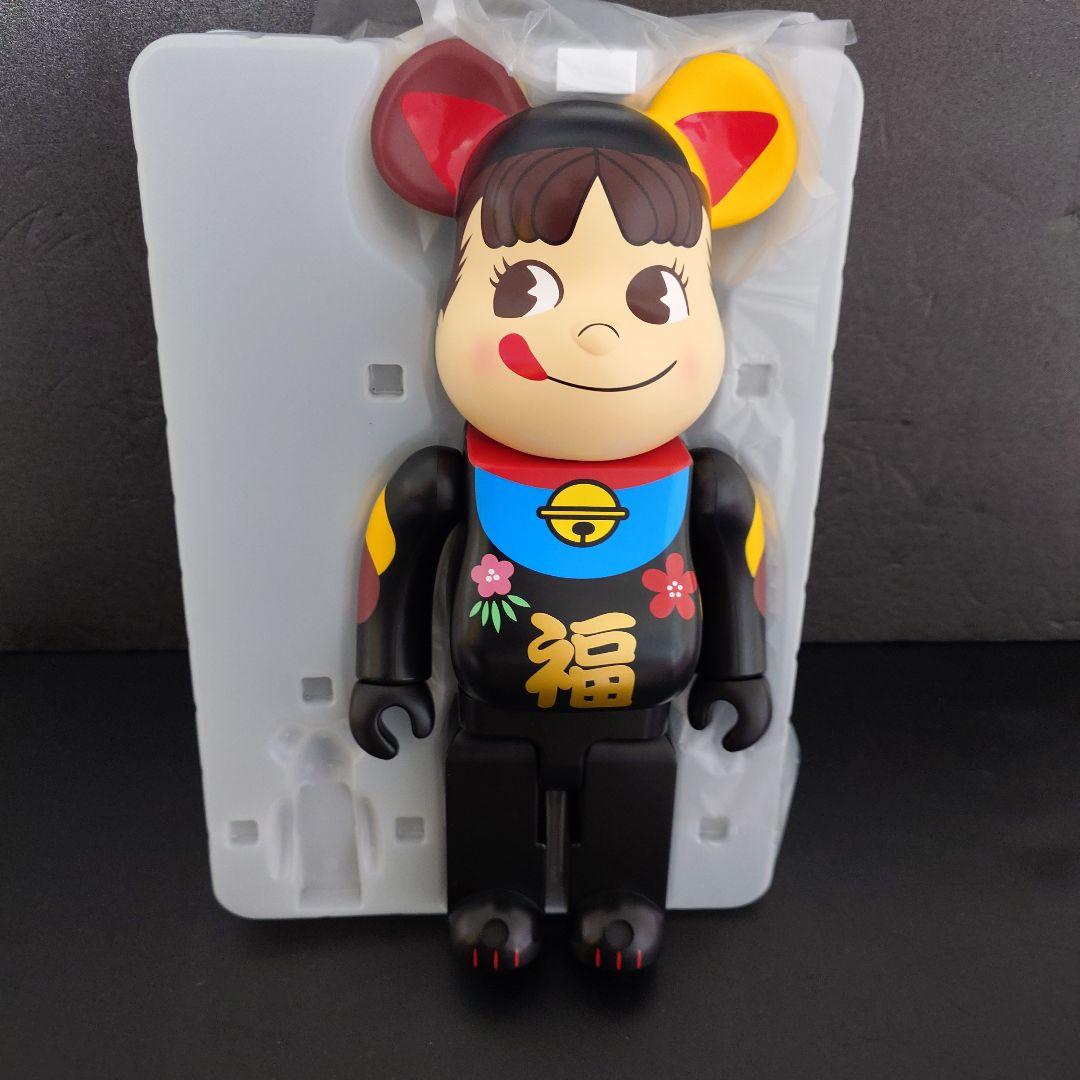 ベアブリック 招き猫 ペコちゃん 福黒 400%