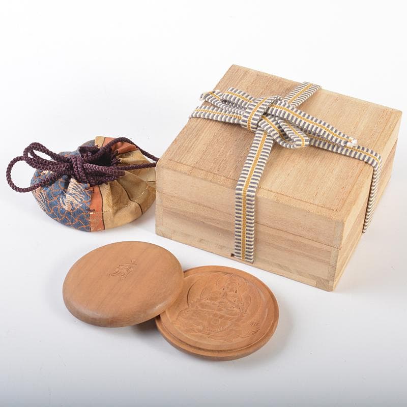 仏教美術　 香木　白檀製　雅銘　普賢菩薩像刻　香合　桐箱付　M　R6353