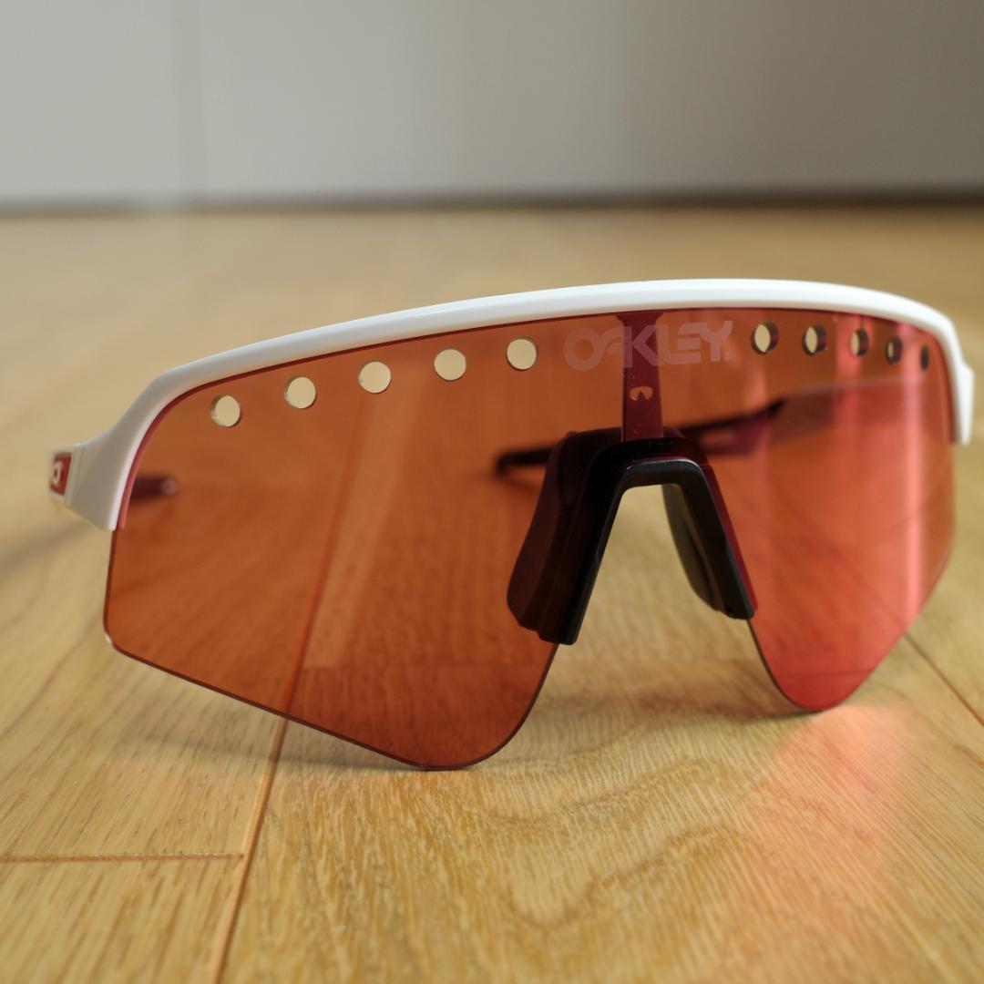 ウォーキング・ランニングウェア OAKLEY SUTRO LITE SWEEP VENTED