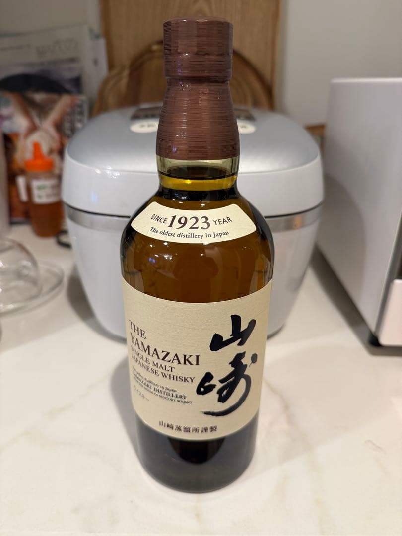 新品　山崎 シングルモルトウイスキー 700ml