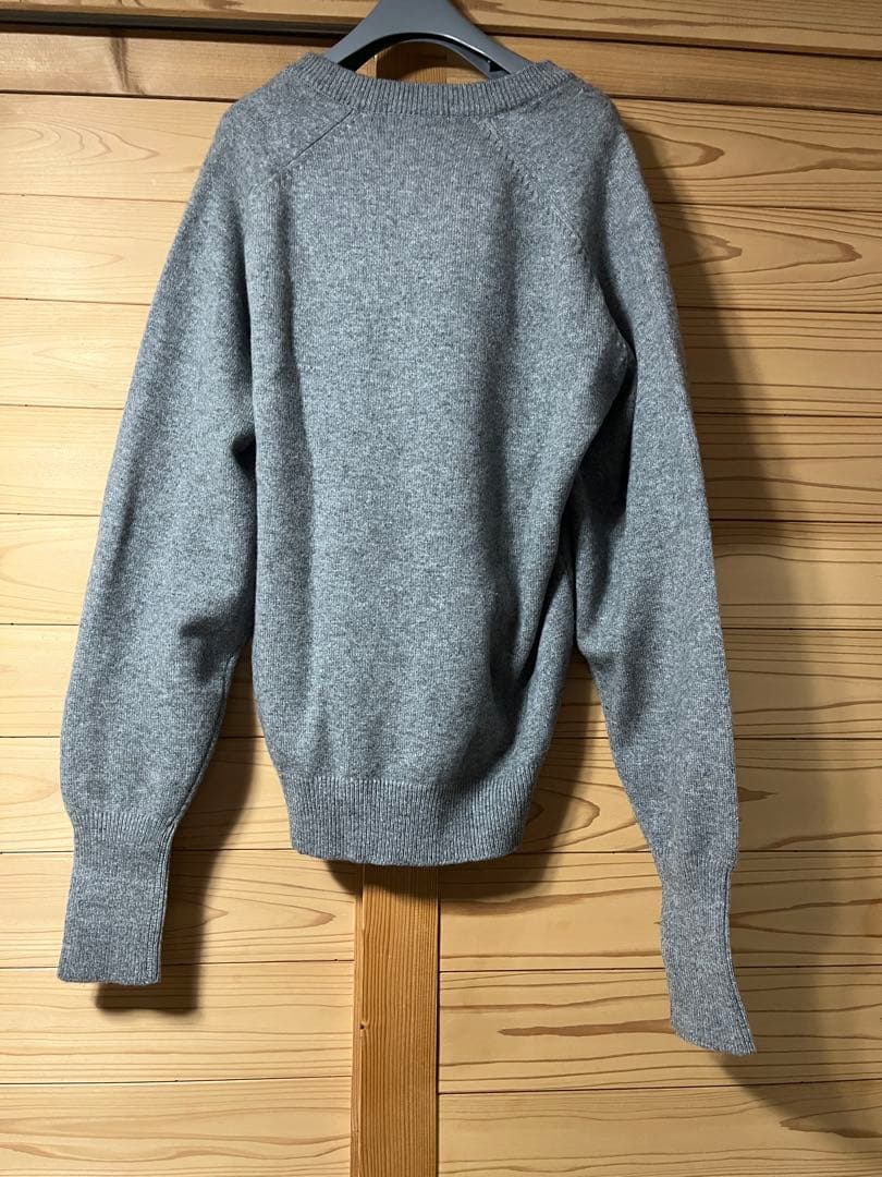 Ｖネックカシミヤセーター
