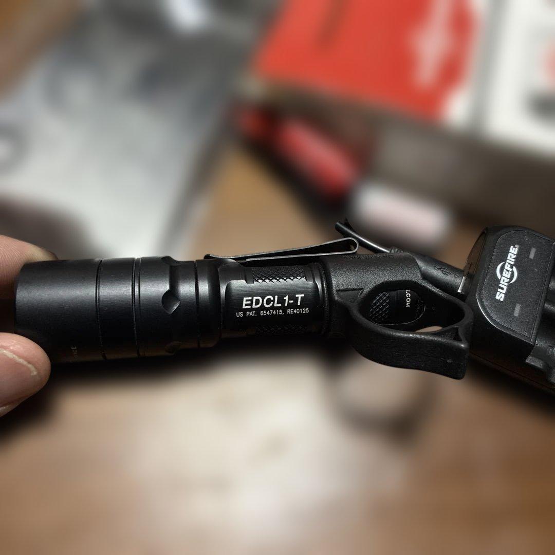Surefire EDCL1-T (THYRM 充電器バッテリーセット)