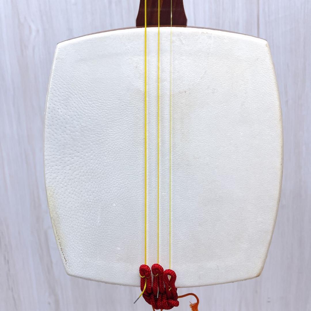 三味線 細棹 丸打胴 動物皮 ハードケース・撥・駒付き 和楽器 皮やぶれなし