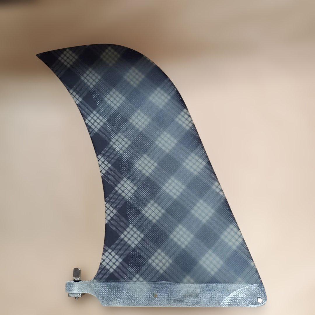 1枚だけ　ノーズライダー　１０インチ センターフィン　ロングボード　フィン