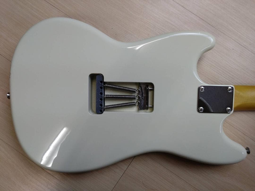 ギター FENDER JAPAN CHAR MUSTANG Olympic White