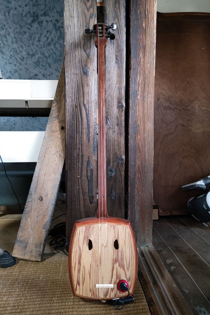 シャズセン　ピックアップ装備　細棹 三味線 サズ トルコ