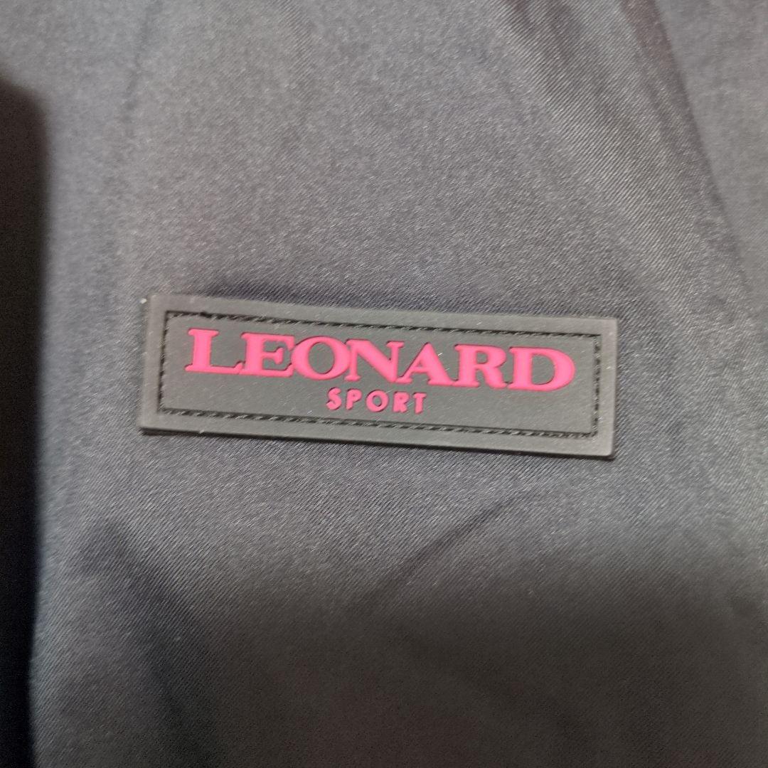 レオナールスポーツ　レインコート 上下　ブラック　M〜Ｌの方に