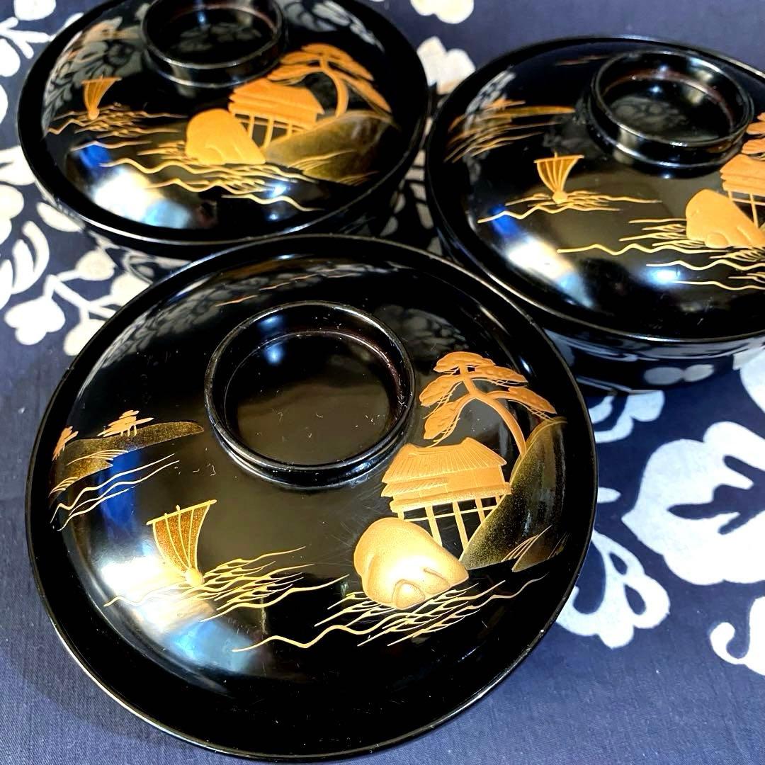 大正時代物・骨董　天然木製黒色漆器椀　金蒔絵・風景画に松葉　菓子椀・雑煮椀　三客