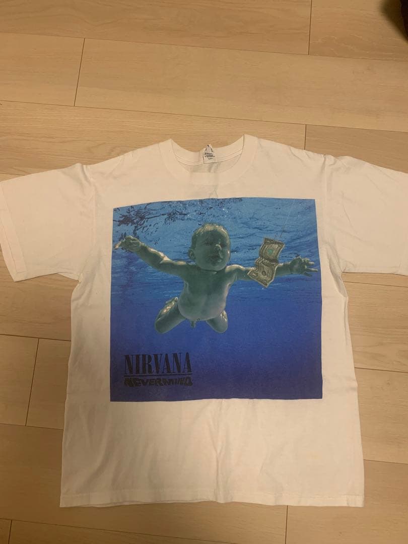 NIRVANA Tシャツ 水中の赤ちゃんデザイン