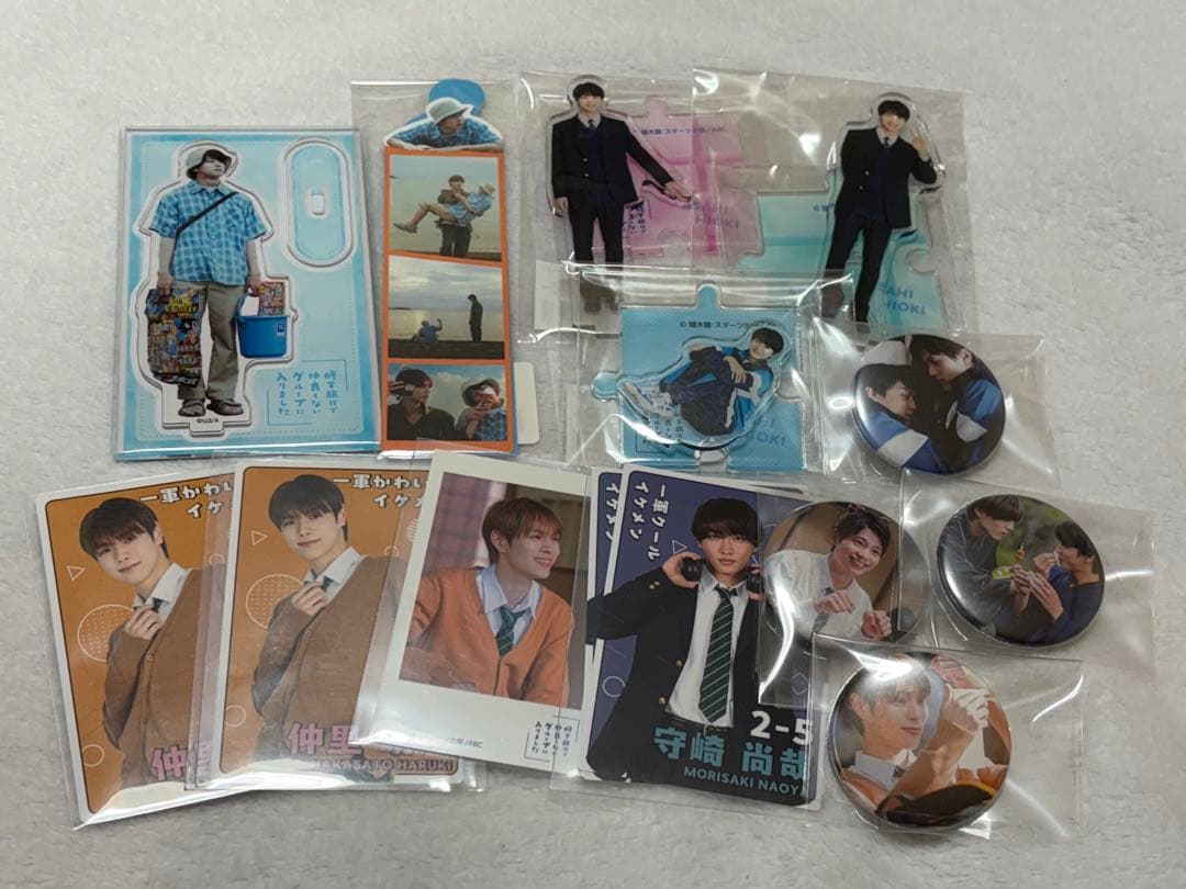 修仲　修学旅行で仲良くないグループに入りました　アクリルスタンド　トレカ