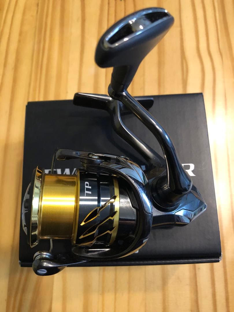 シマノ20ツインパワー C3000MHG