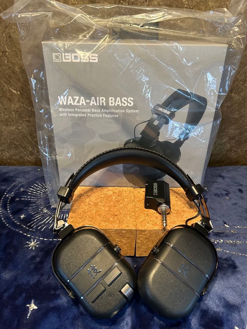 試聴機　BOSS WAZA-AIR BASS ヘッドフォン