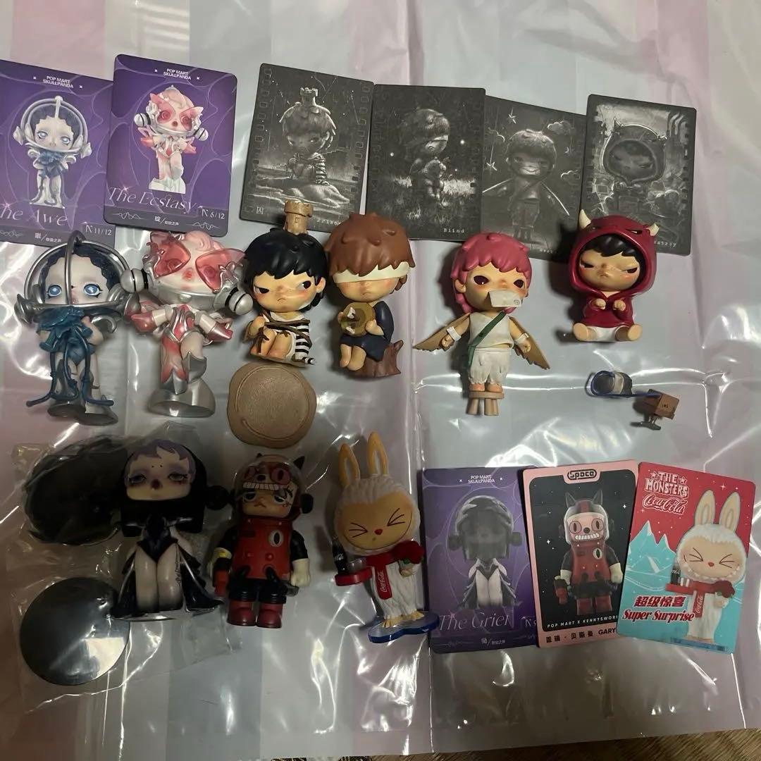 ポップマート　Labubu HIRONO SKULLPANDA