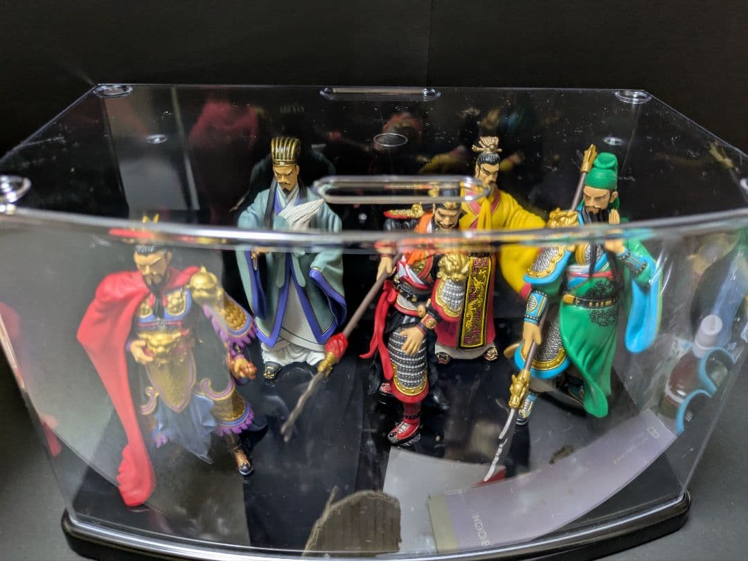 ビジュアル　三国志　武将フィギュア 5体セット 透明ケース付き