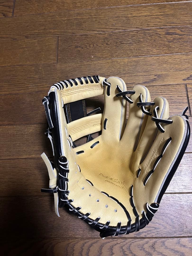 2021年限定モデル　ZEET軟式用グローブ