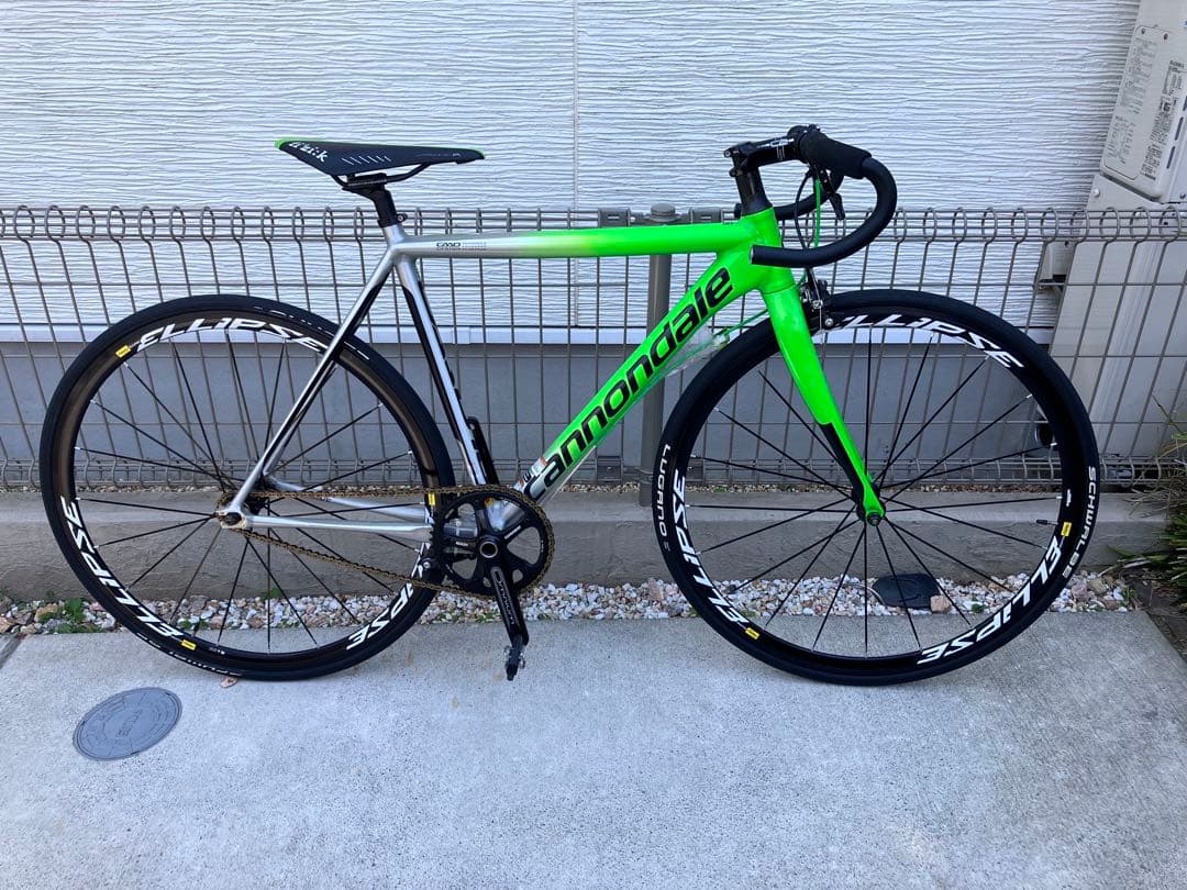 キャノンデール公道仕様キャド10トラックピストcannondale caad10