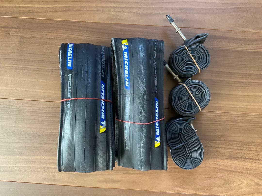 ミシュランPOWER CUP クリンチャー700x28C/チューブセット