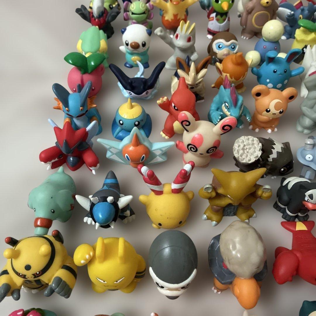 ①ポケモンキッズ ポケモン まとめ売り 200体 伝説 ピカチュウ ミュウ