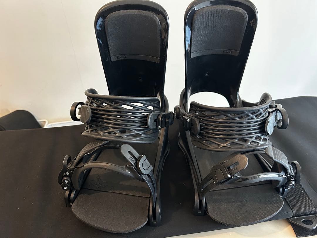 サロモン　24/25 edb 美品　sサイズ