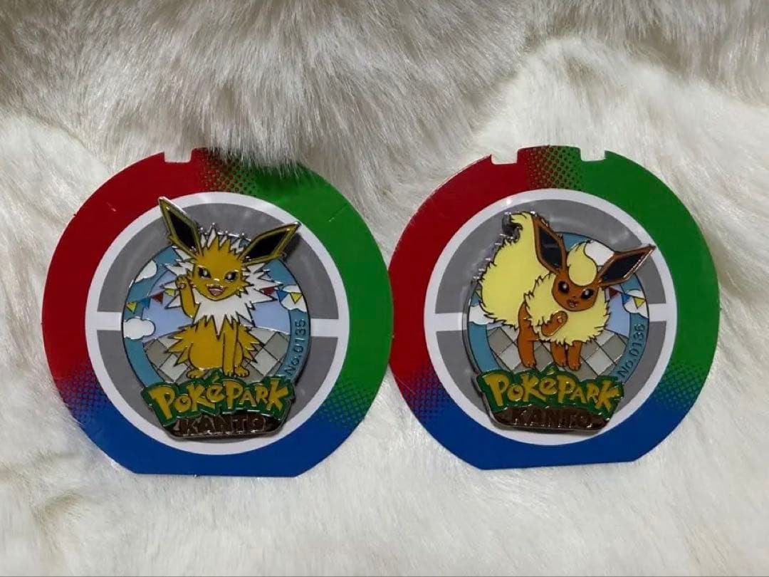 ポケパークカントー ピンズ サンダース ブースター 2個セット