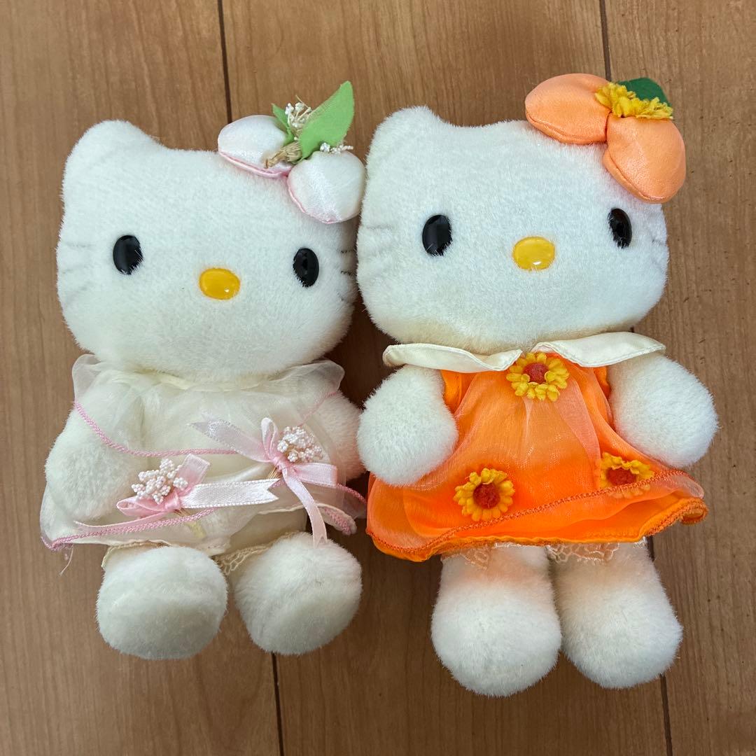 キティちゃん ぬいぐるみ 花占い