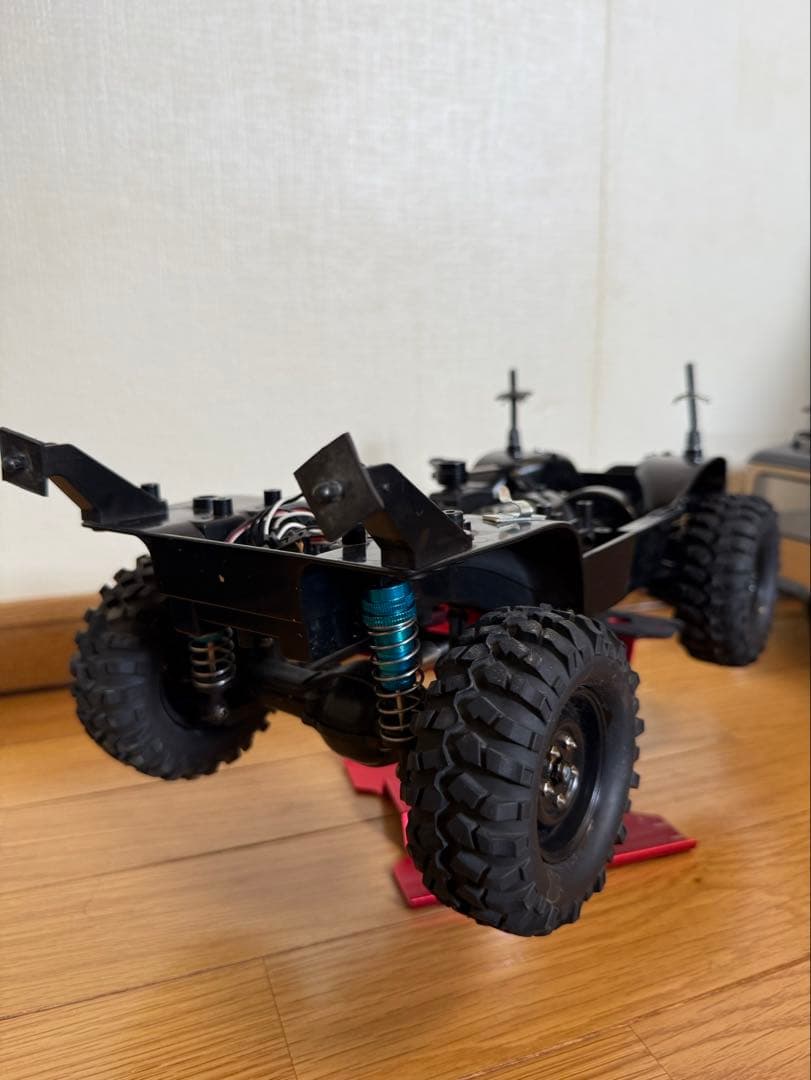 タミヤcc-01トヨタ ランドクルーザー 1/10クローラーラジコン