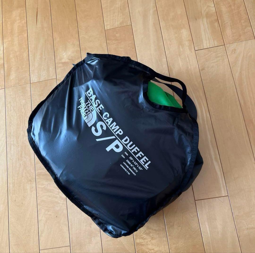 ノースフェイス　ボストンバッグ　スポーツバック　リュック　ロゴ入り　旅行　大容量