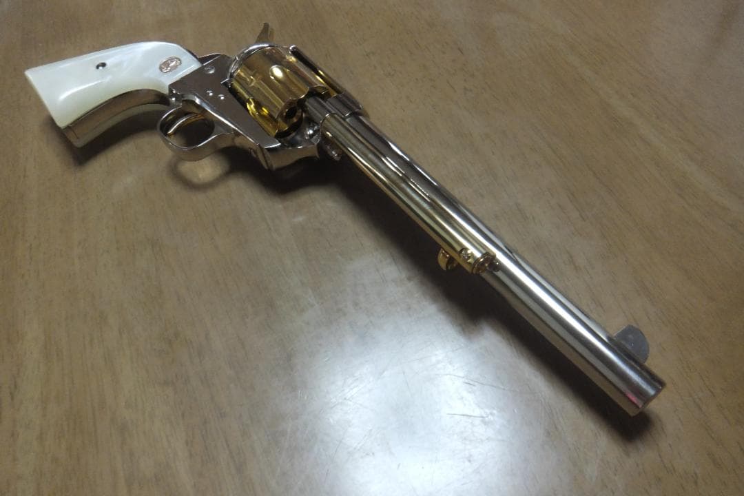 タナカ コルトSAA.45 7-1/2インチ　ニッケルフィニッシュ