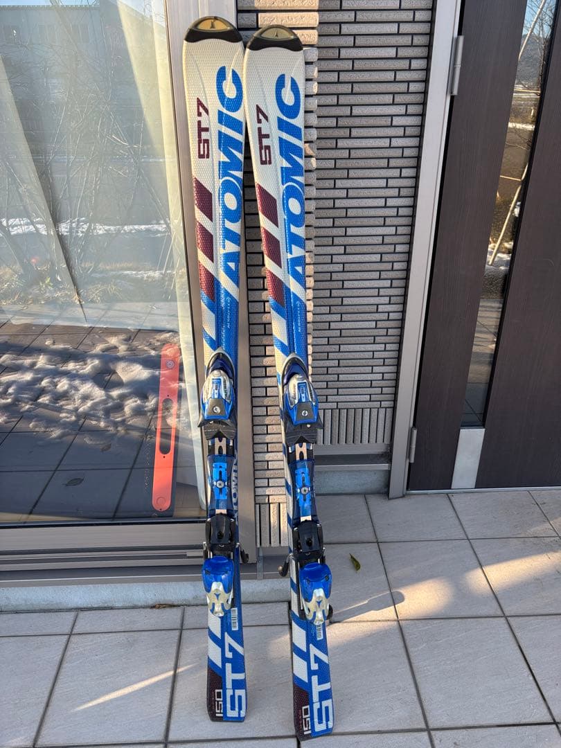 Atomic ST7 スキー 板　ジュニアから　150センチ
