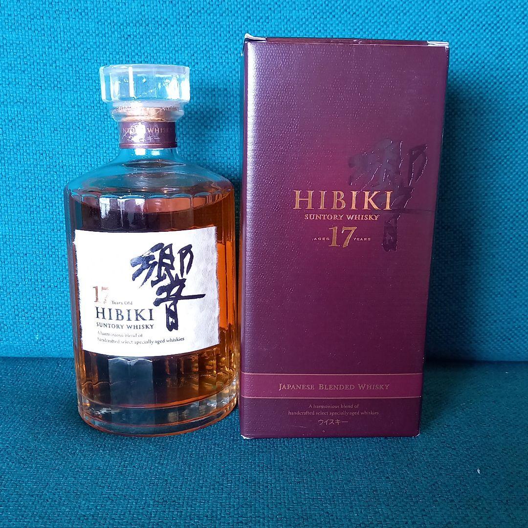 サントリー 響 17年 700ml　12年空瓶付き