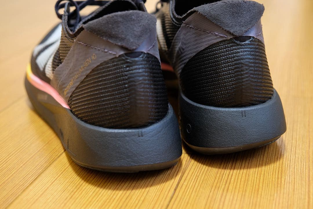 【美品】アディダス / アディゼロ タクミセン10