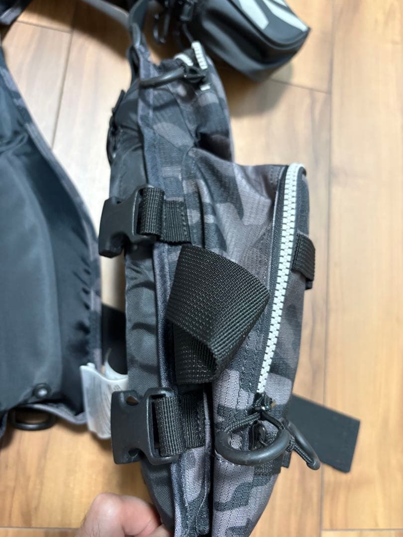 DaiwaダイワフロートゲームベストDF6206 ブラックカモ