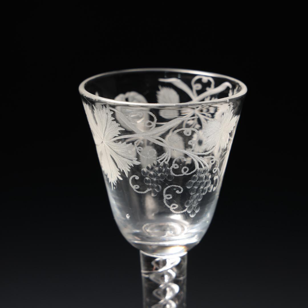 アンティークグラス　ジャコバイト　葡萄と蜂　ツイストステムR1542ダI