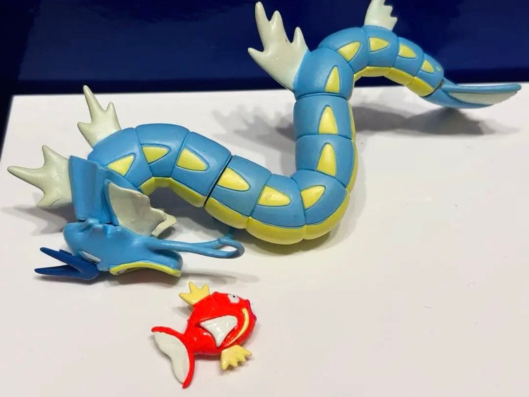 立体ポケモン図鑑　ギャラドス コイキング