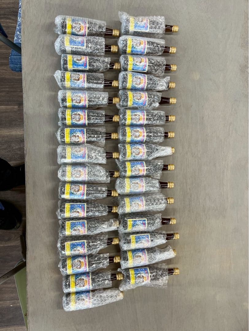 泡波　泡盛　波照間酒造　度数：３０度　 容量：100ｍｌ