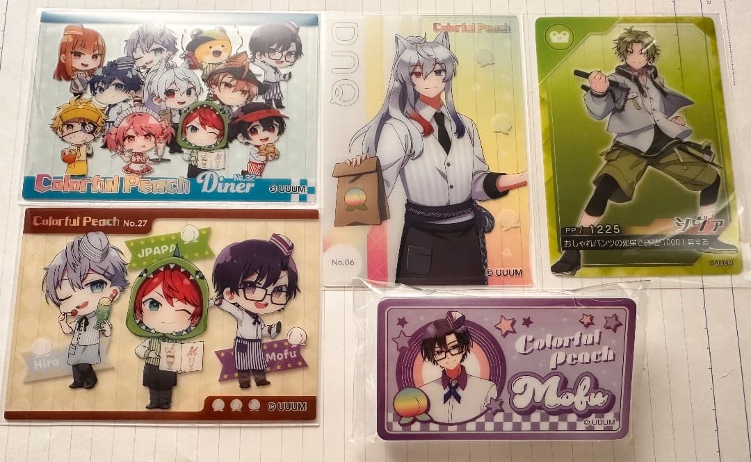 カラフルピーチ　まとめ売り　アクリルスタンド、カード、カプセルトイ